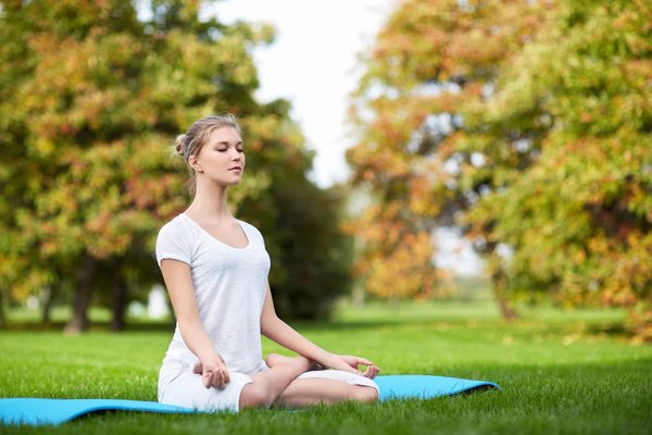 pourquoi pratiquer le yoga chaud pour un bien-être physique et mental